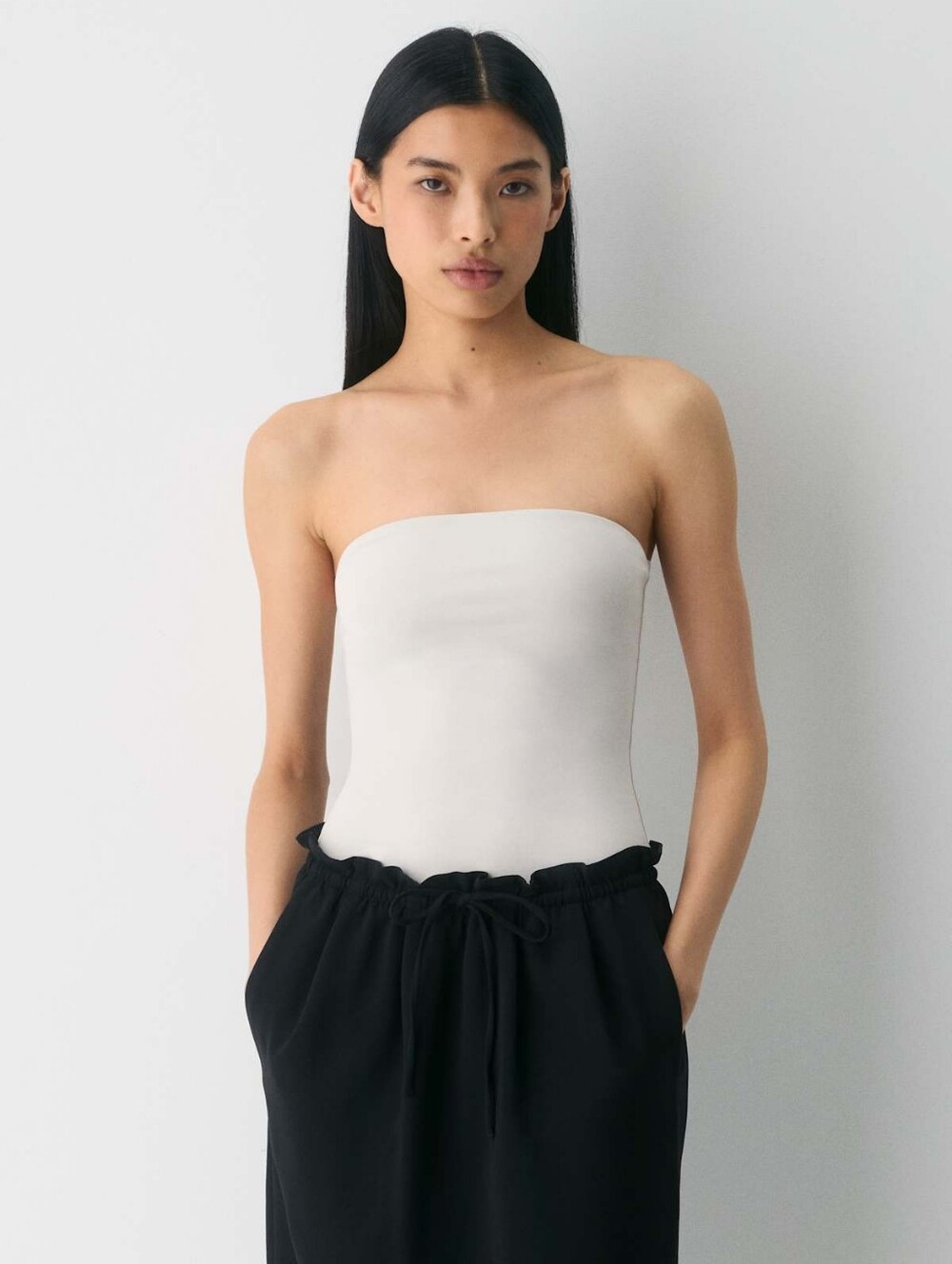 Aritzia Original Contour Appeal Tube Top